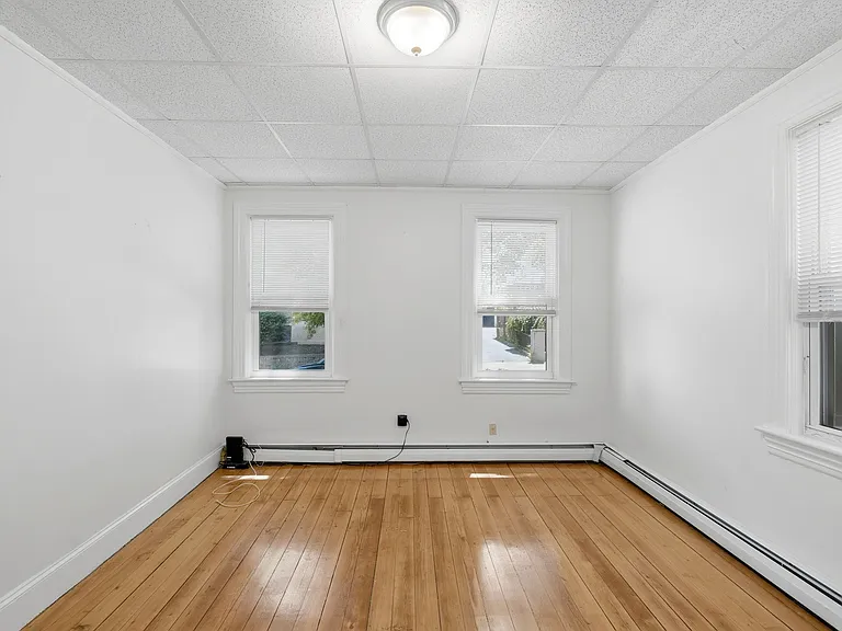46 E Transit St #1F — Photo 9