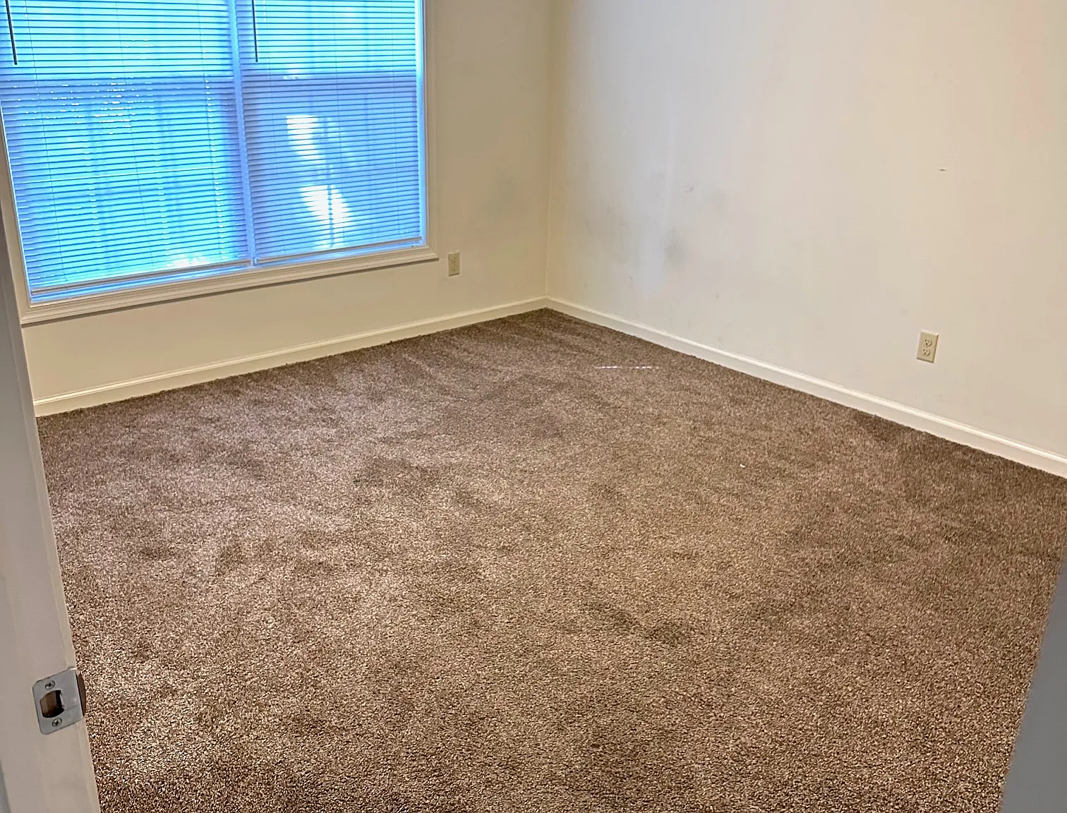 3 bed, 1460 sqft, $1,725 — Photo 3