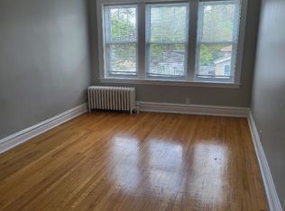 2645 W North Shore Ave #2, Chicago, IL 60645