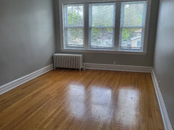 2645 W North Shore Ave #2, Chicago, IL 60645
