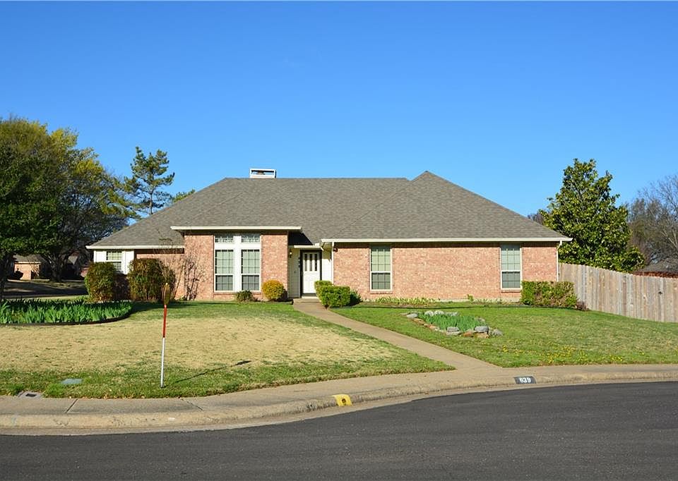 1st image of 639 Meadowbrooke Pl