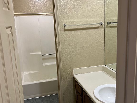 5th image of 8121 Foxfire Ln