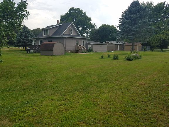 3rd image of 105 Sharratt St