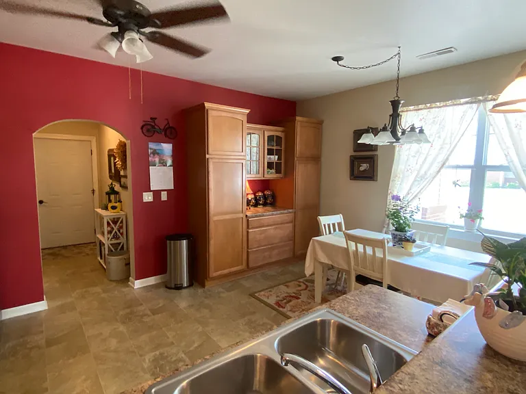 699 W Dekora St #A — Photo 7