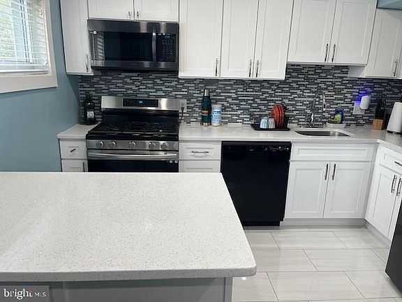 3rd image of 6290 Rose Hill Ct #D64