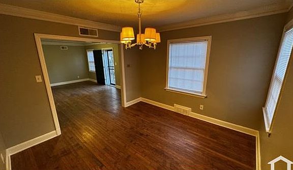 5th image of 3175 Highland Park Pl