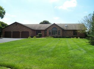 2N049 Grady Ct, Elburn, IL 60119