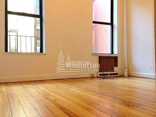 Rented by Manhattan Connection | media 30