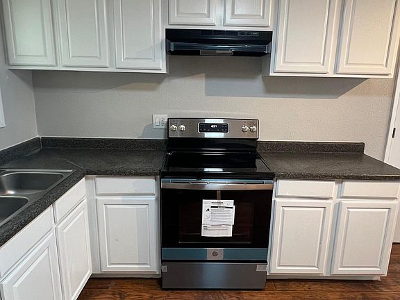 2nd image of 435 Murillo Dr #3