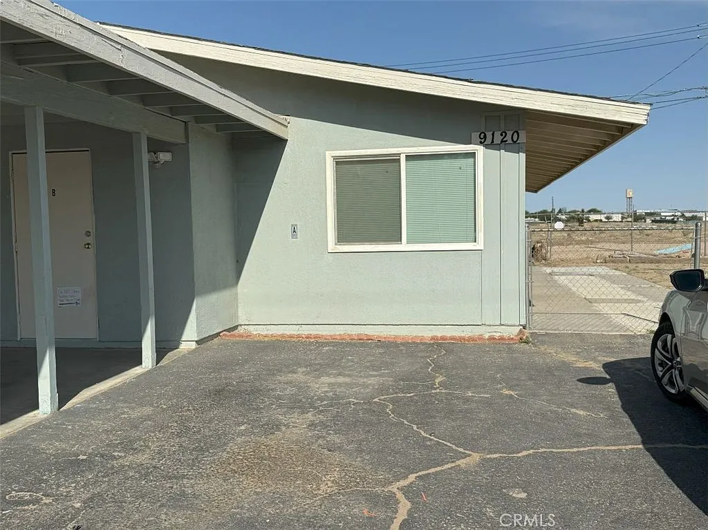 1 bed, 720 sqft, $1,300 — Photo 3