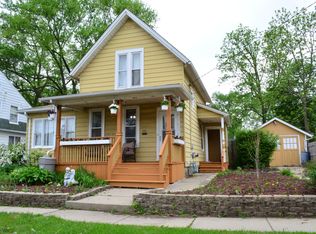 326 Gertrude St, Elgin, IL