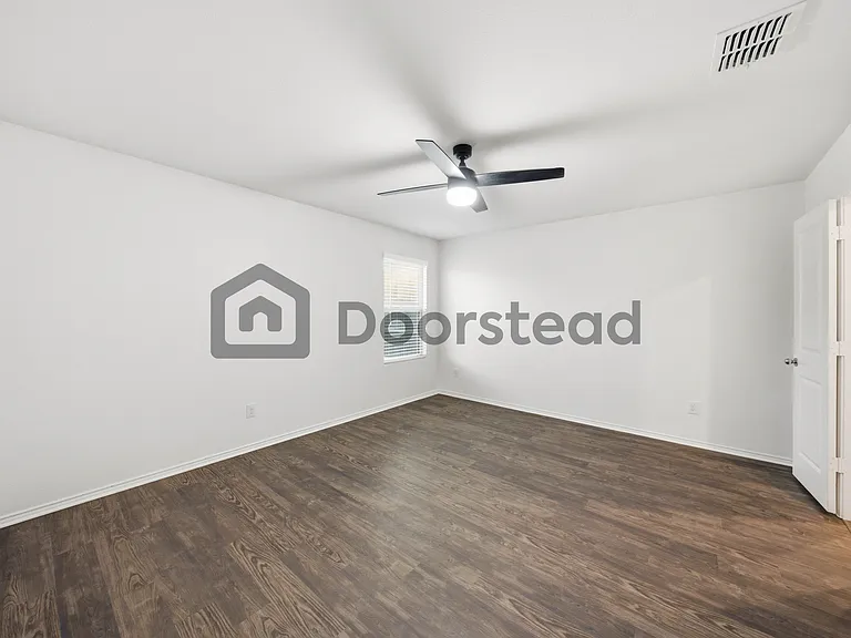 1213 Wildflower St — Photo 24