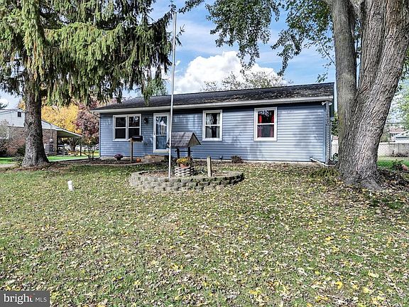 2nd image of 664 Essex St