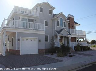 198 11th St, Avalon, NJ 08202