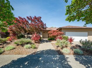 4043 Rainier Avenue, Santa Rosa, CA 95405