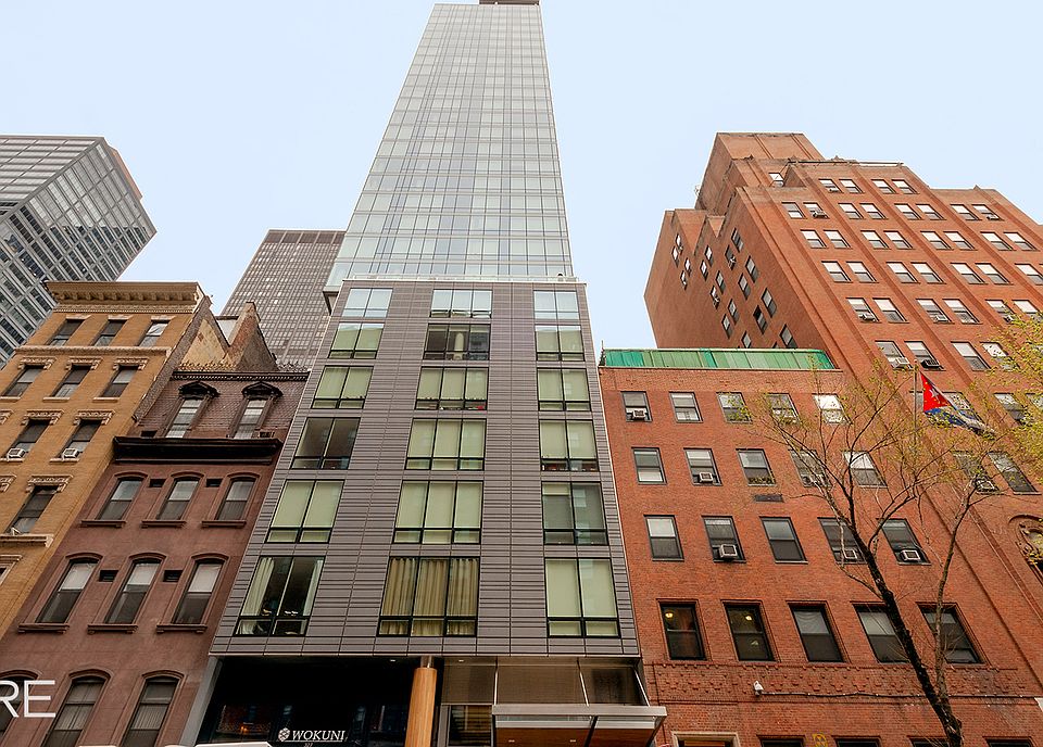 1st image of 325 Lexington Ave APT 10B