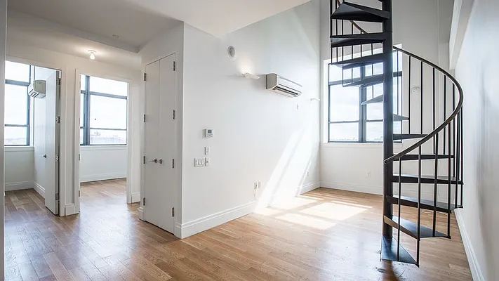 Rented by Nooklyn NYC LLC | media 53