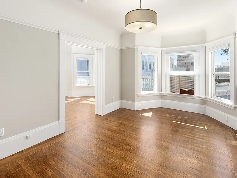 929 Pine Street — Photo 6