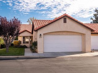 11575 Oak St, Apple Valley, CA 92308