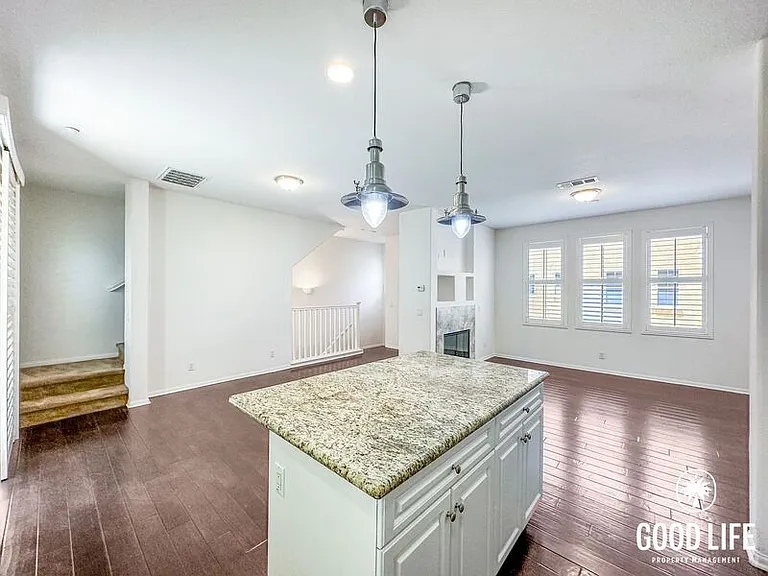 1823 Peach Ct #3 — Photo 4