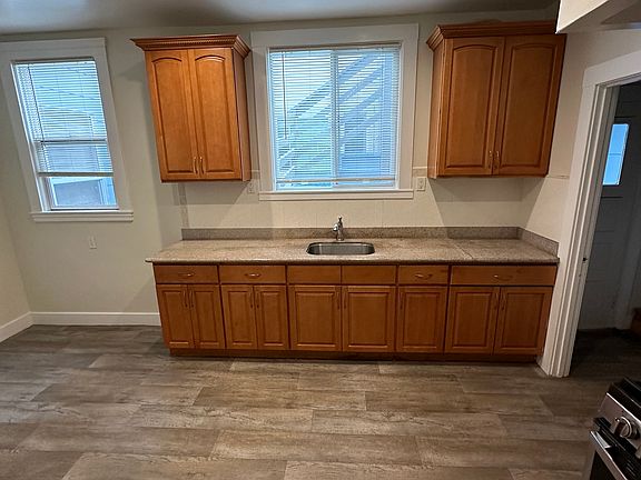 5th image of 2035 20th Ave #2035
