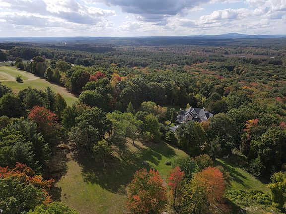 2nd image of 60 Prospect Hill Rd