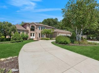 413 Westchester Ln, Valparaiso, IN
