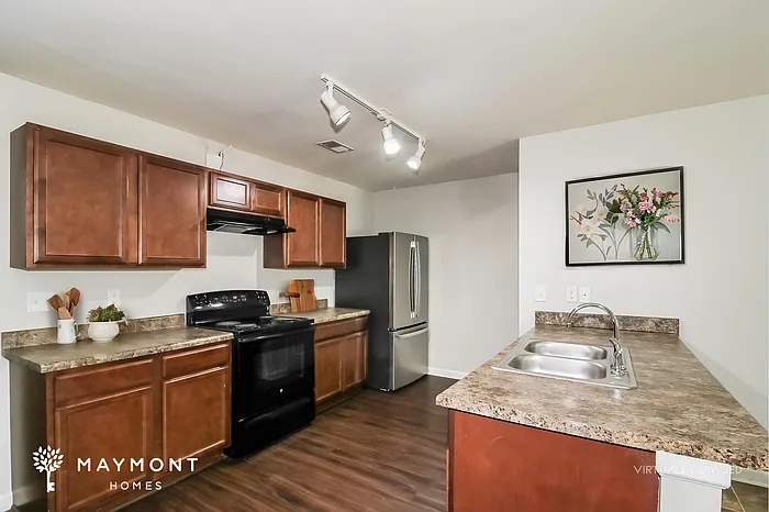 1535 Hydrangea Ln — Photo 8