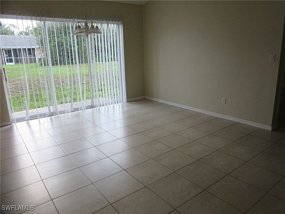 3rd image of 4645/4647 30th St SW
