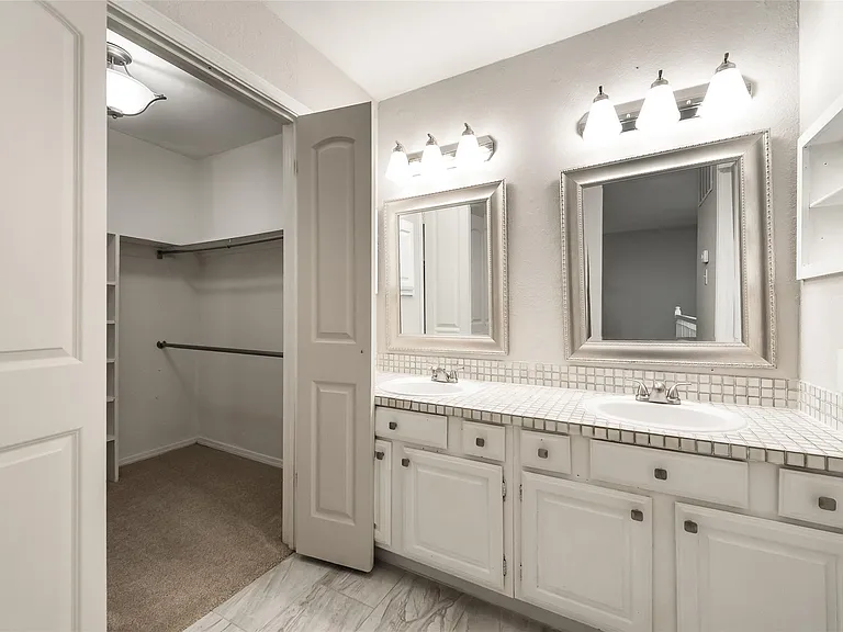 18240 Midway Rd #302 — Photo 21