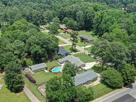 2nd image of 3088 Lawrenceville Hwy