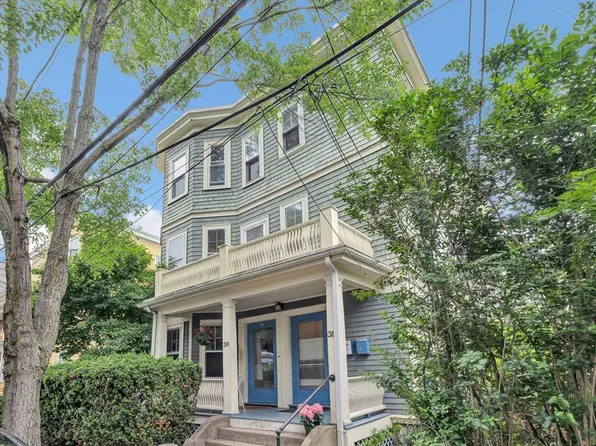 36-38 Rice St Unit 3, Cambridge, MA 02140