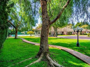 19422 Lassen St, Northridge, CA 91324