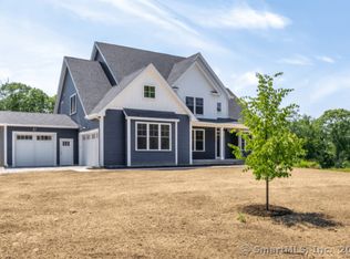 18 Twin Valley Rd, East Lyme, CT 06333