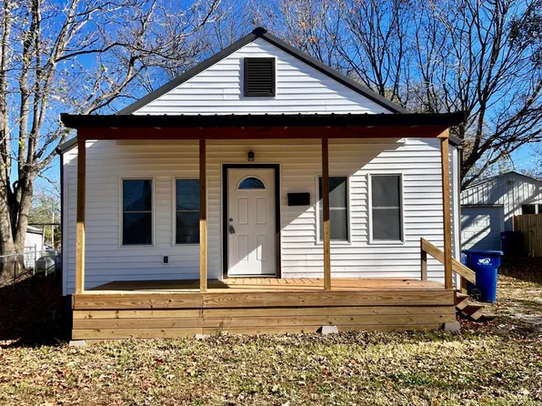 1004 S Thomasville Road, Houston, MO 65483
