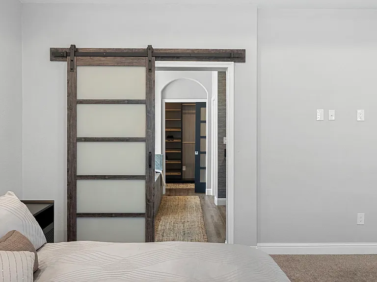 287 S Westberry Blvd — Photo 17
