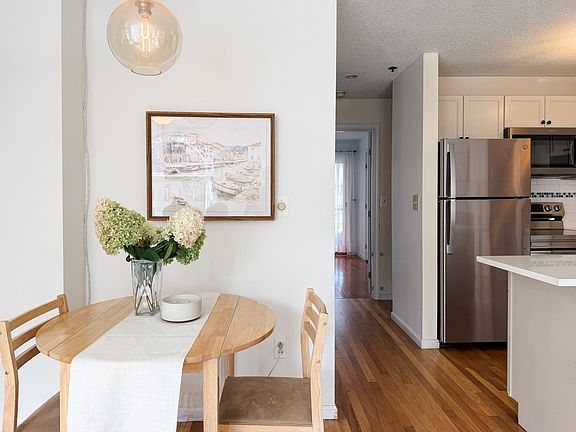 5th image of 17 Main St Unit 17