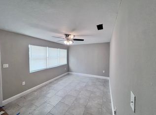 14 Byron Ellinor Dr UNIT B, Ormond Beach, FL 32176