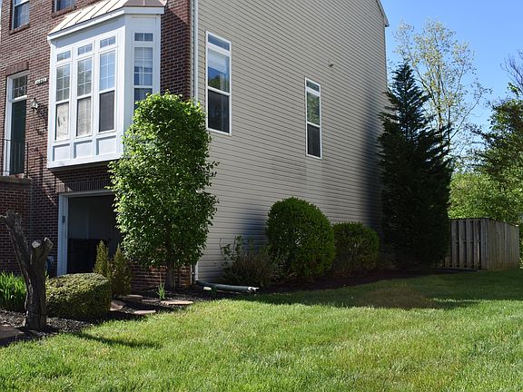 3_House Side