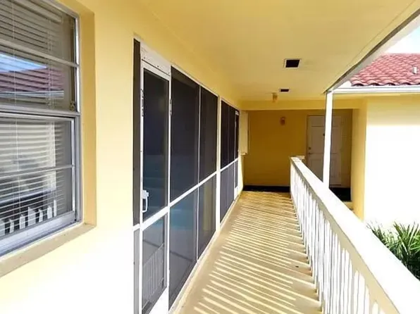 2101 NE 68th St APT 203, Fort Lauderdale, FL 33308