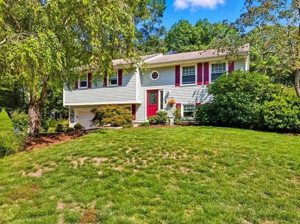 3 Cushing Ln, Mansfield, MA 02048