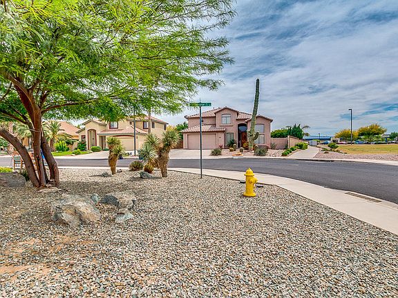 5th image of 3430 E Wildhorse Dr