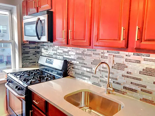 Rented by Keller Williams NYC | media 8