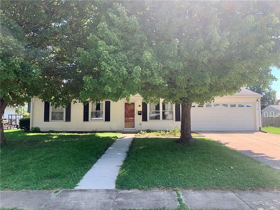 1st image of 606 Willow Dr