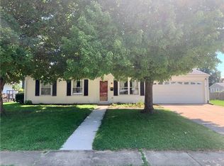 606 Willow Dr, Shelbyville, IN 46176