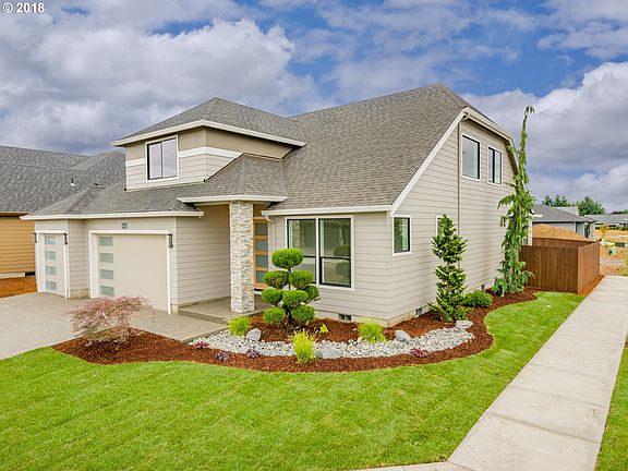 2nd image of 16912 NE 28th Way