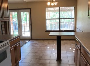 3402 S Rolling Oaks Dr W, Tulsa, OK 74107