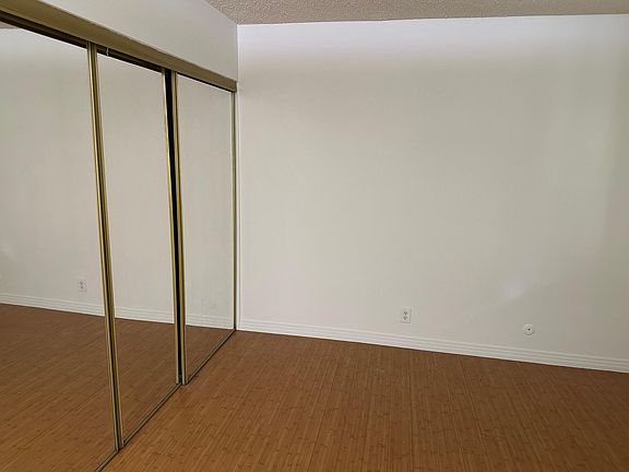 3rd image of 8085 Caminito De Pizza Unit F