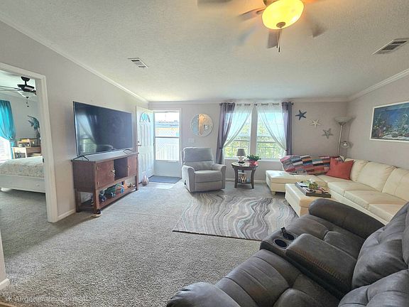 5th image of 456 Emden St