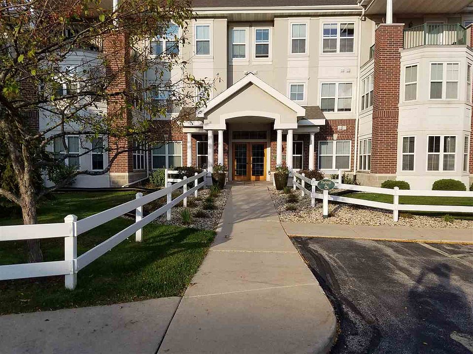 1st image of 8510 Greenway Blvd Unit 114